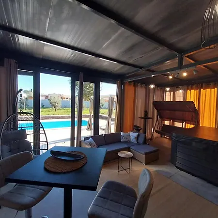 Hacienda Matea An Oasis Of Romance Near The Beaches, Surrounded By Olive Trees, Pool, Jacuzzi And Playground, - Istria Вилла *