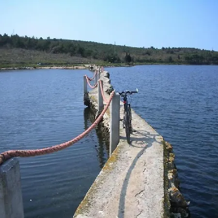 Hacienda Matea An Oasis Of Romance Near The Beaches, Surrounded By Olive Trees, Pool, Jacuzzi And Playground, - Istria * Pula