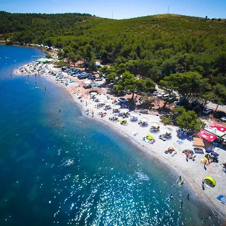 Villa Hacienda Matea An Oasis Of Romance Near The Beaches, Surrounded By Olive Trees, Pool, Jacuzzi And Playground, - Istria Pula