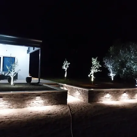 Hacienda Matea An Oasis Of Romance Near The Beaches, Surrounded By Olive Trees, Pool, Jacuzzi And Playground, - Istria Pula