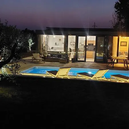 Hacienda Matea An Oasis Of Romance Near The Beaches, Surrounded By Olive Trees, Pool, Jacuzzi And Playground, - Istria Villa