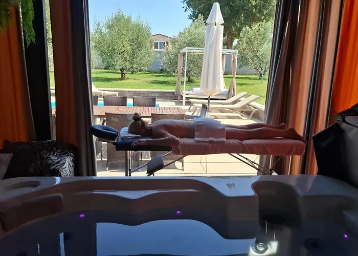 Hacienda Matea - Oasis Of Romance Near The Beaches, Surrounded By Olive Trees, Pool, Jacuzzi And Playground, - Istria * Pula