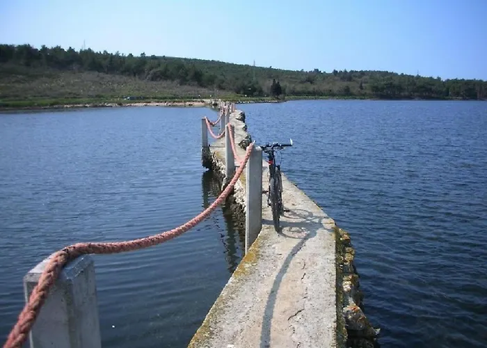 Hacienda Matea - Oasis Of Romance Near The Beaches, Surrounded By Olive Trees, Pool, Jacuzzi And Playground, - Istria * Pula