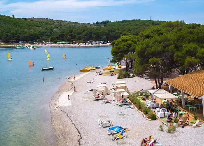 Villa Hacienda Matea - Oasis Of Romance Near The Beaches, Surrounded By Olive Trees, Pool, Jacuzzi And Playground, - Istria *